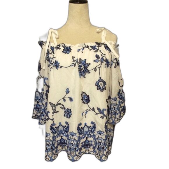 Parker Tops - Parker Blouse Top Women’s Size Large Color White & Blue Embroidered Flower